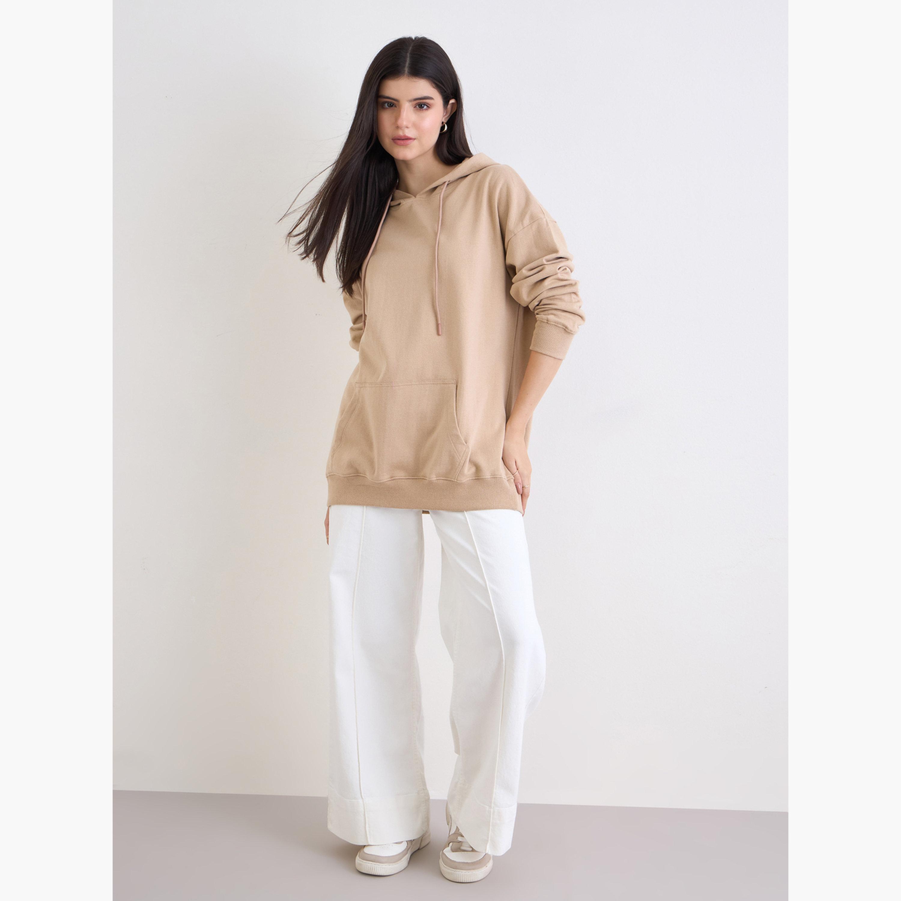 ستايلي - هودي طويل بطباعة شعار حجم كبير-women-winterwear-hoodiesandsweatshirts-hoodies-image-2