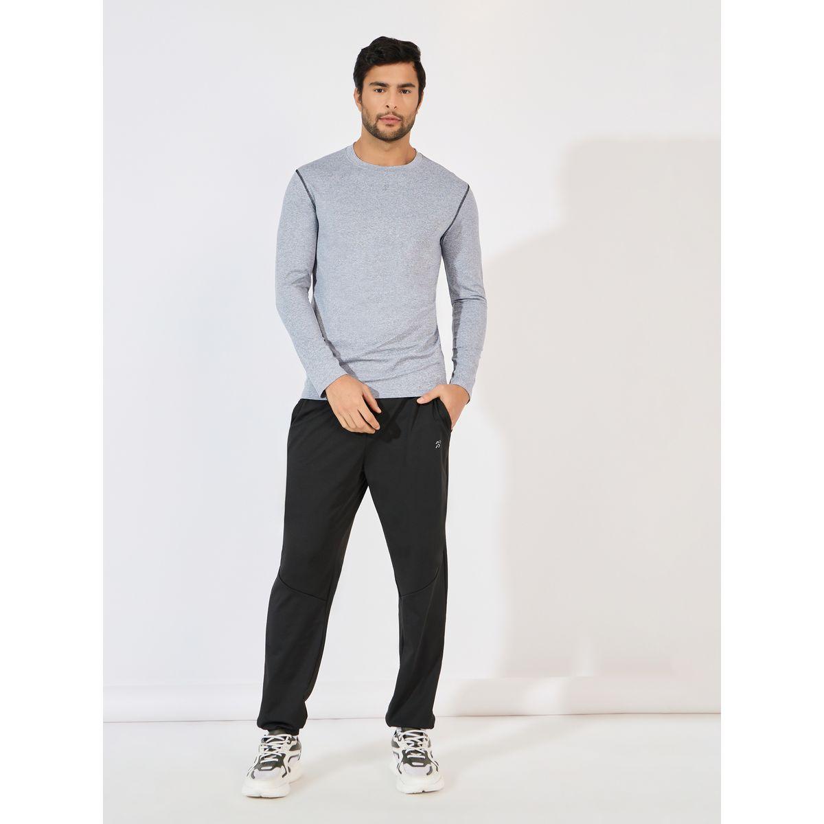تيشيرت بارز للعضلات مع تفاصيل درزات-men-clothing-sportswearandactivewear-tshirtsandpolos-image-2