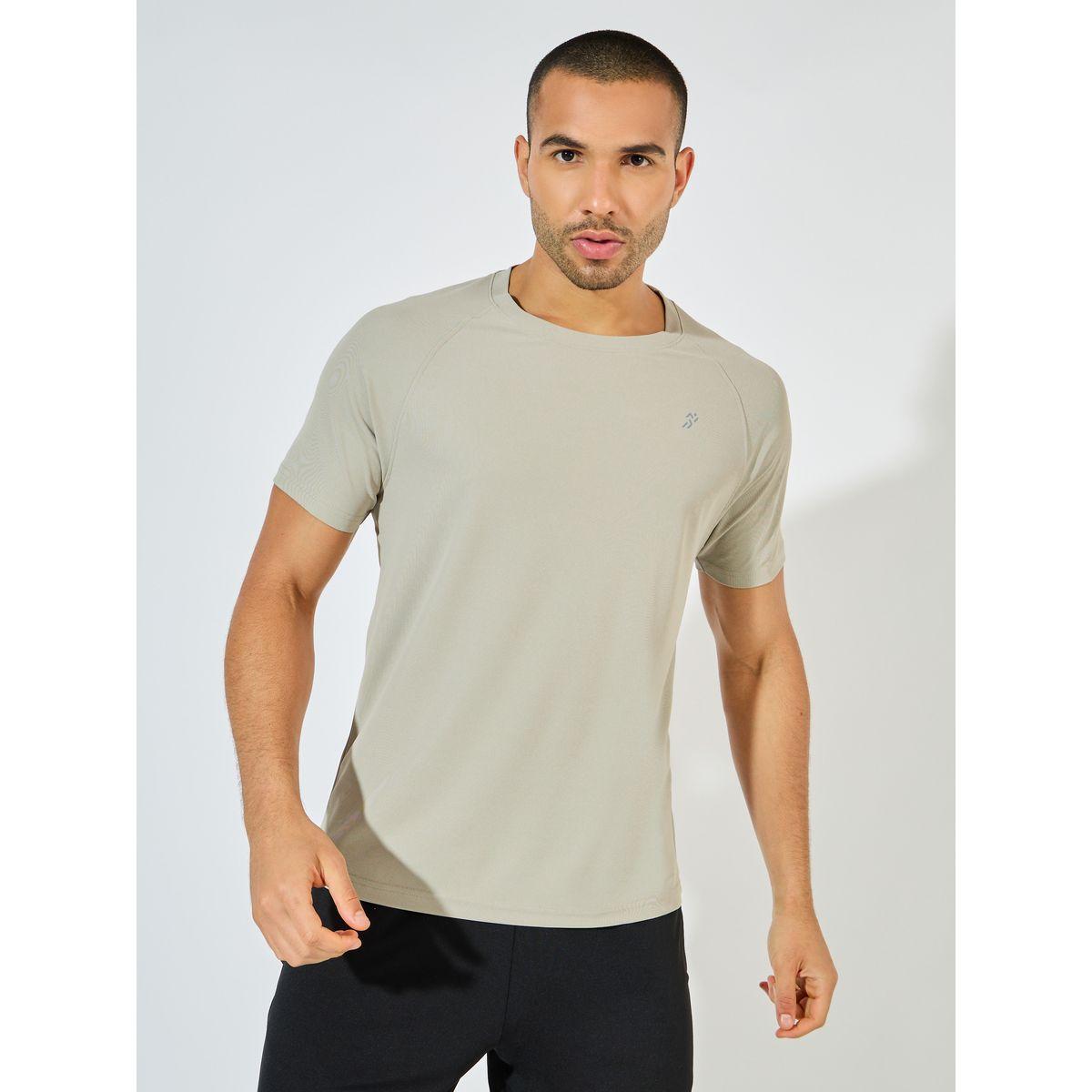 تيشيرت رياضي بتقنية كويك دراي مع قصة عادية-men-clothing-sportswearandactivewear-tshirtsandpolos-image-1