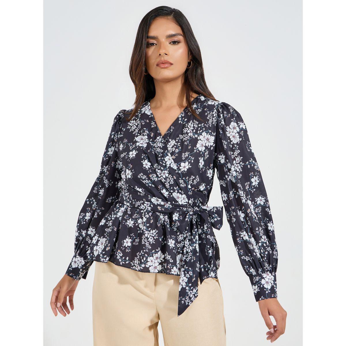 بلوزة مطبعة بزهور ونمط لف مع أكمام مكبلة-women-clothing-shirtsandblouses-blouses-image-1