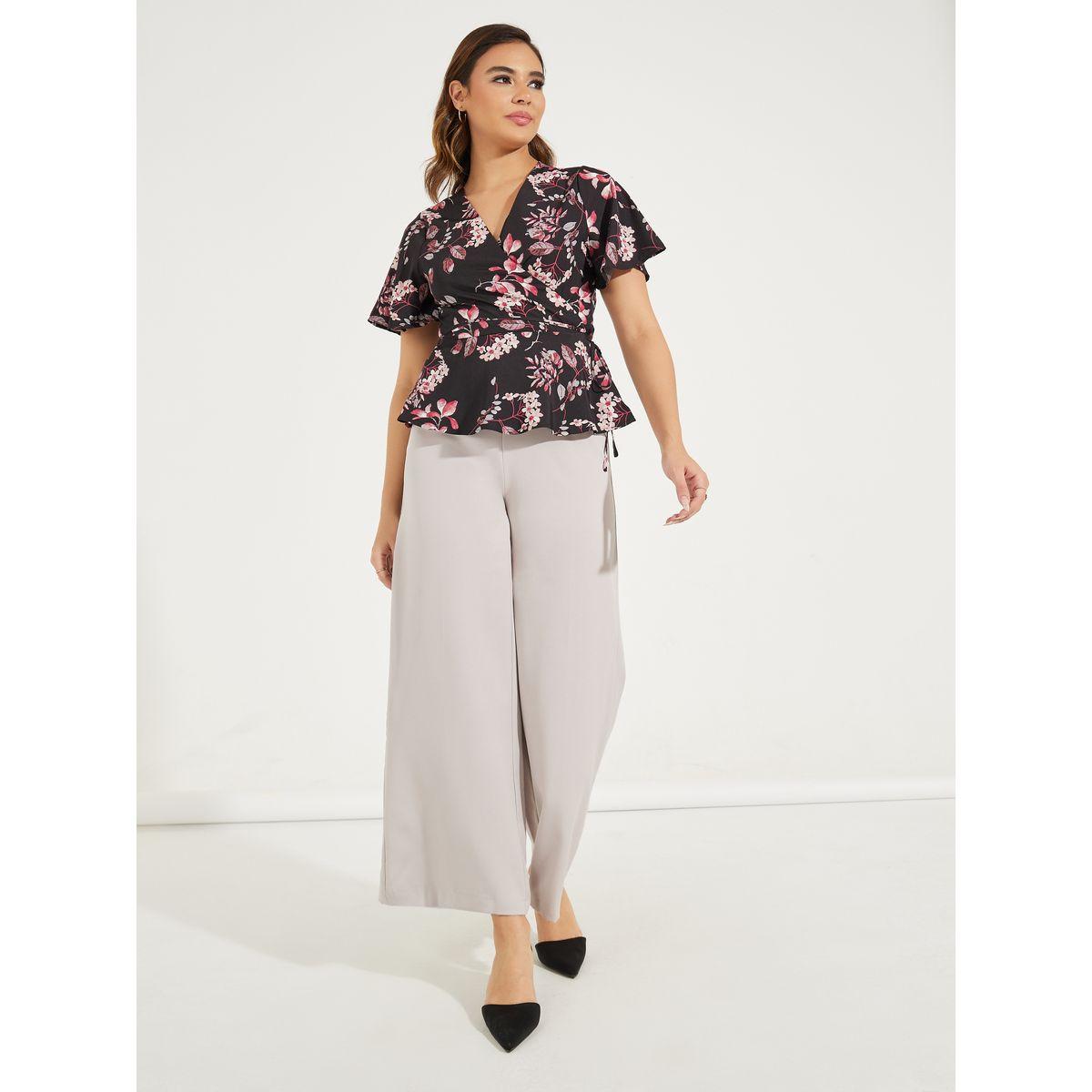 بلوزة بنمط لف وطبعة زهور مع اربطة-women-clothing-shirtsandblouses-blouses-image-2