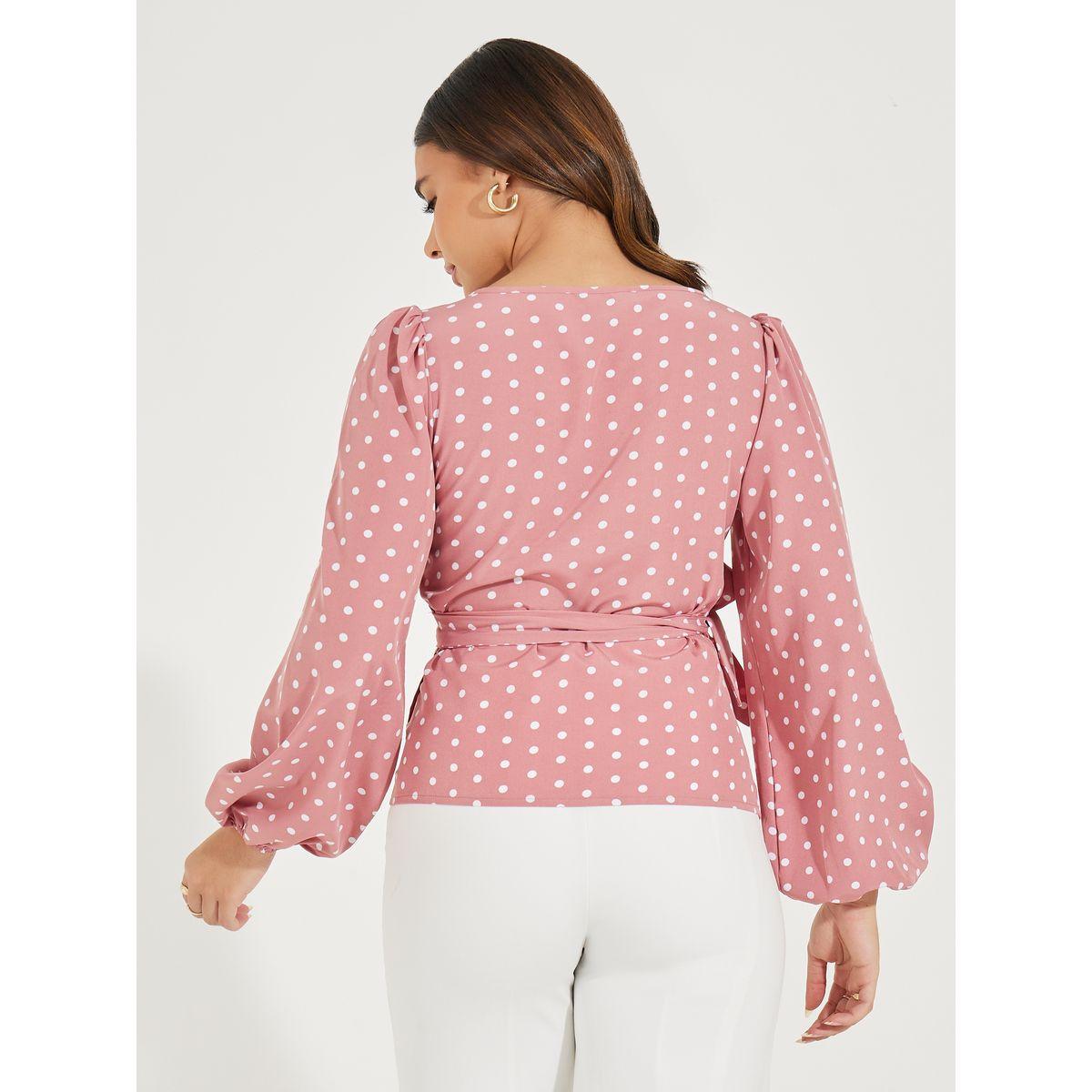 بلوزة بطبعة نقاط بولكا ونمط لف مع رباطة خصر-women-clothing-shirtsandblouses-blouses-image-4