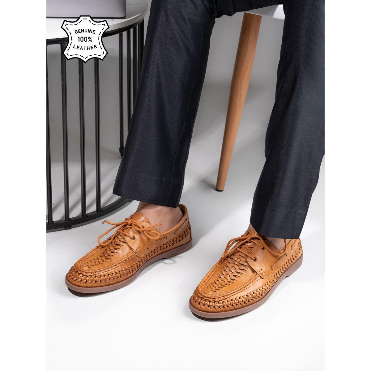 حذاء بجلد طبيعي ورباط غلق-men-shoes-loafersandmoccasins-image-2