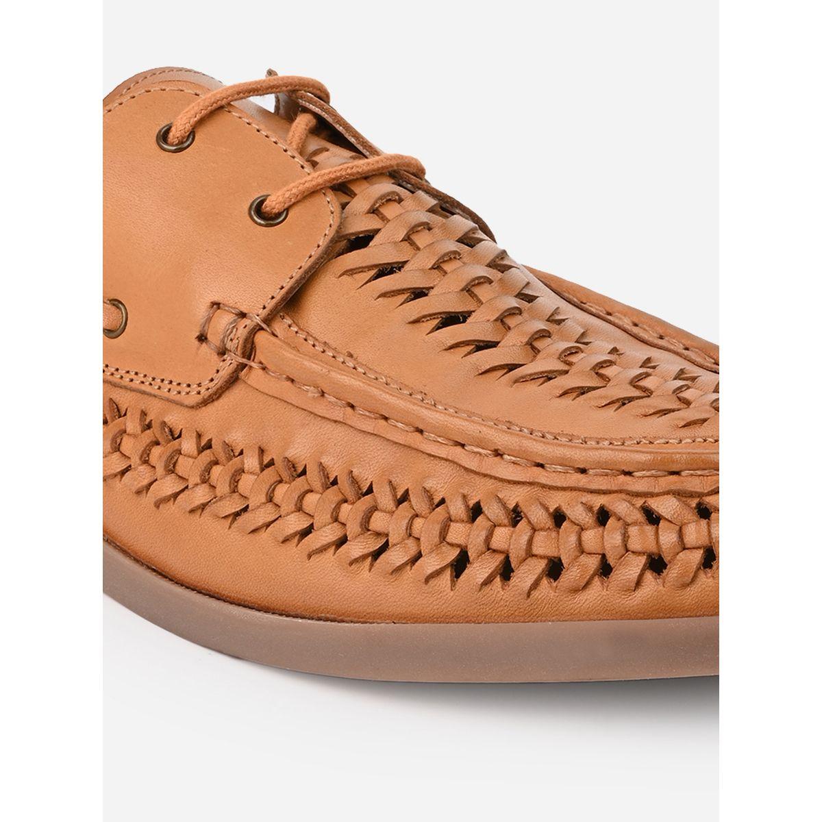 حذاء بجلد طبيعي ورباط غلق-men-shoes-loafersandmoccasins-image-7