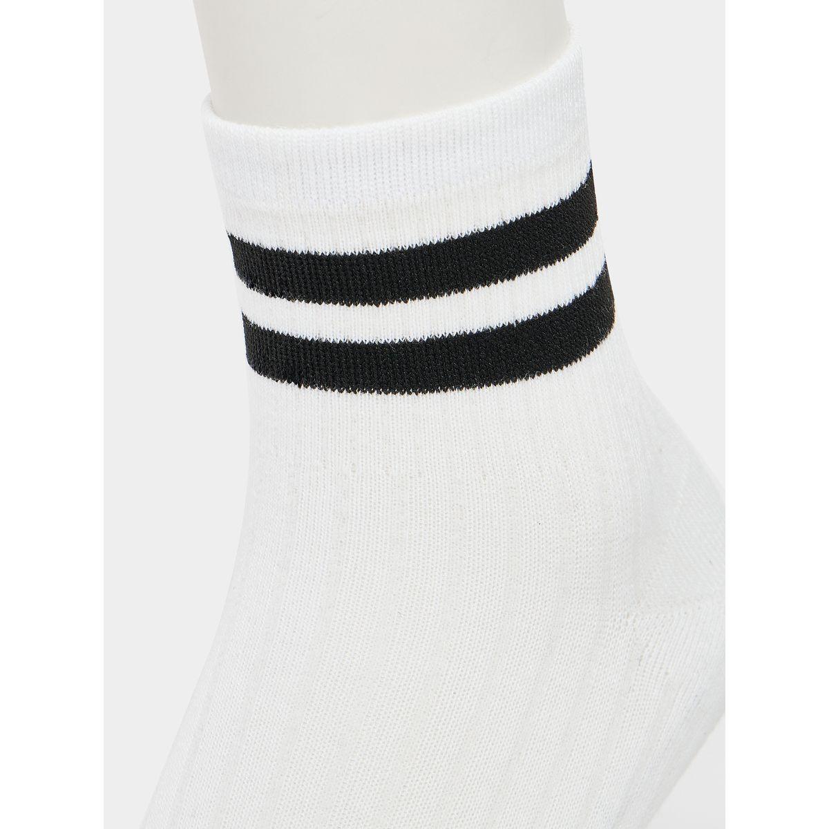مجموعة من 3 جوارب مزينة بخطوط-women-socksandstockings-image-3