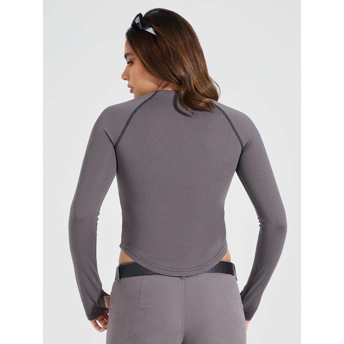 Styli Elevate Fitted High Neck Badge T-Shirt with Thumbhole Sleeves-women-clothing-tshirts-image-4