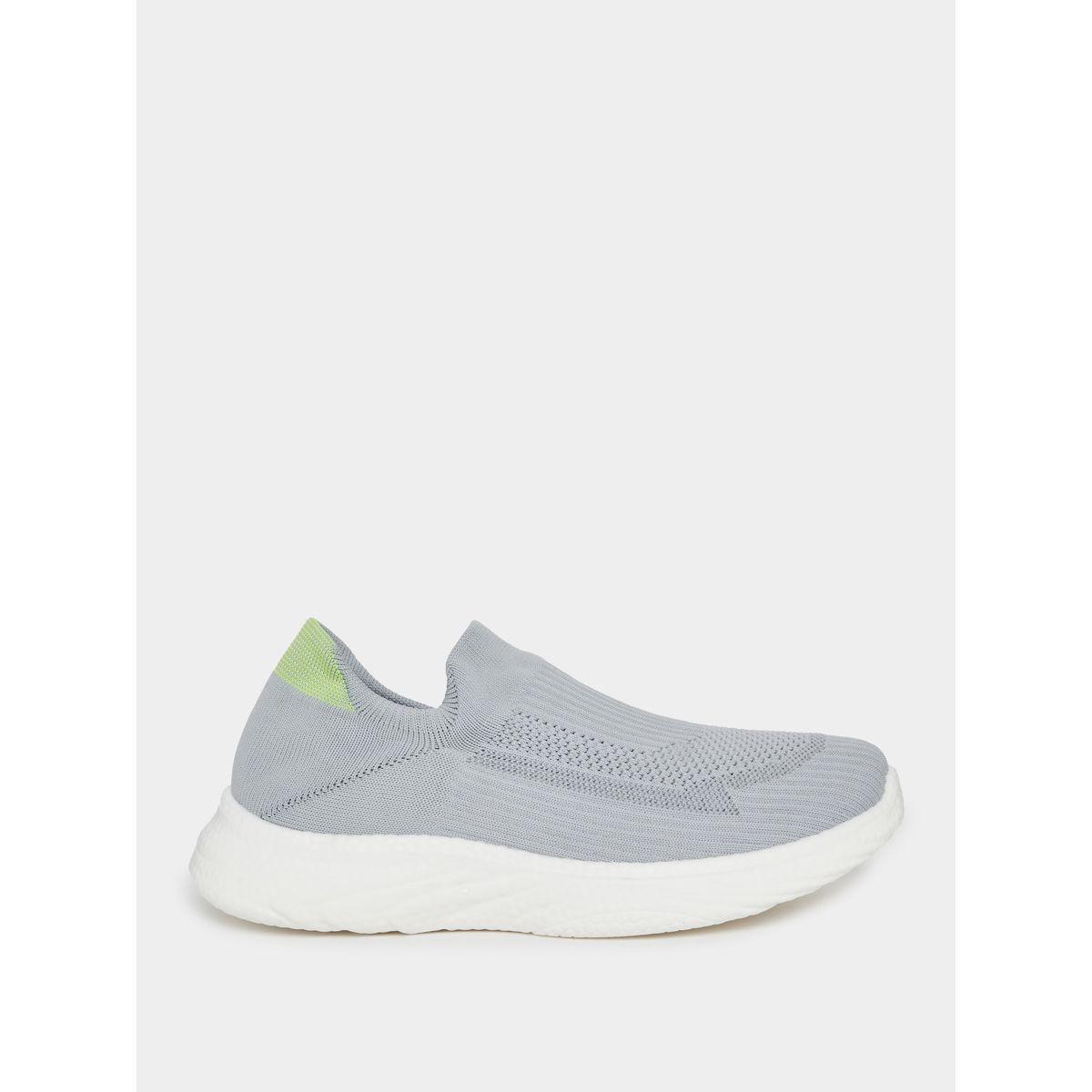 حذاء كاجوال محبوك مع تفاصيل بارزة الملمس-men-shoes-sneakers-image-3