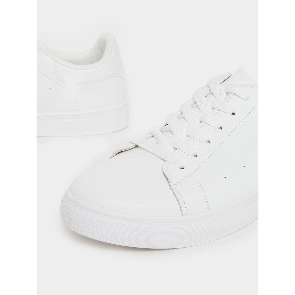 Styli Solid Lace Up Court Room Platform Sole Sneakers-men-shoes-sneakers-image-3