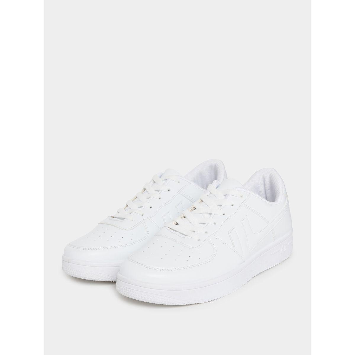 حذاء سنيكرز برباط غلق-men-shoes-sneakers-image-3