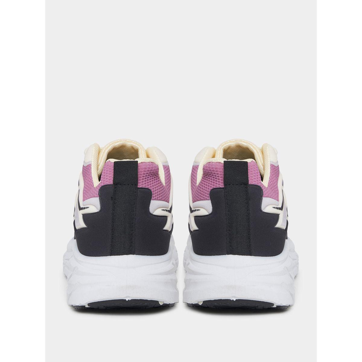 حذاء رياضي بنمط كتل الالوان مع رباط غلق-men-shoes-sneakers-image-3