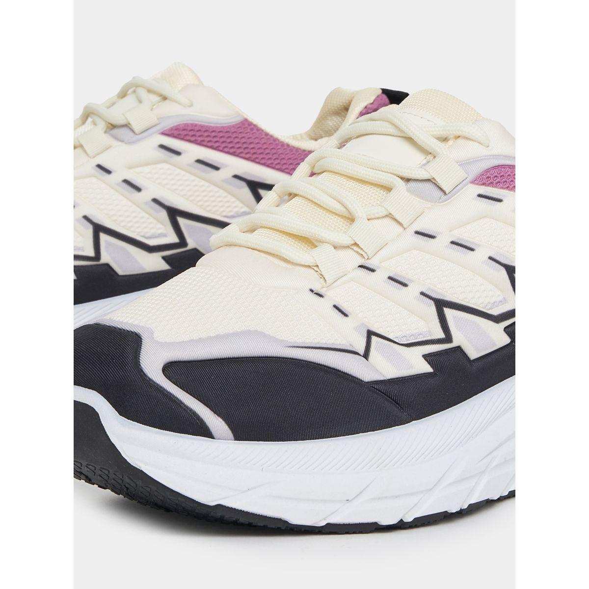 حذاء رياضي بنمط كتل الالوان مع رباط غلق-men-shoes-sneakers-image-4