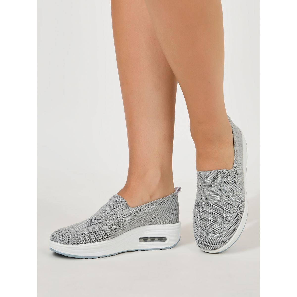 حذاء محبوك سهل الارتداء-women-shoes-loafersandmoccasins-image-1