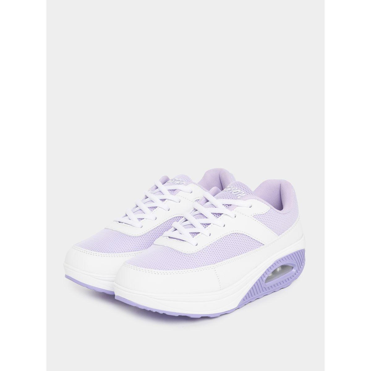 حذاء سنيكرز سادة بتفاصيل بارزة الملمس-women-shoes-sneakers-image-5