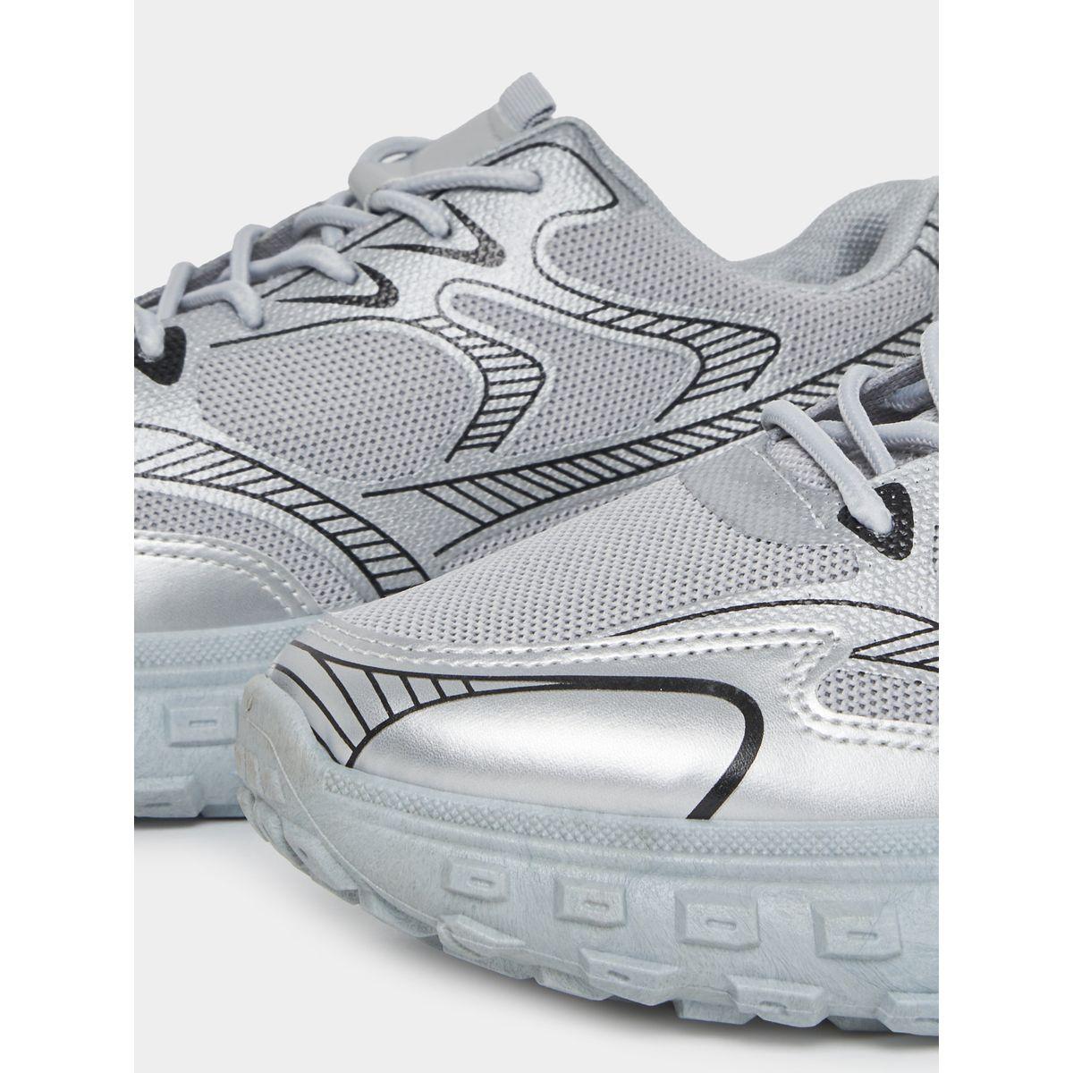 حذاء سنيكرز بنعل شانكي ورباط غلق-men-shoes-sneakers-image-4