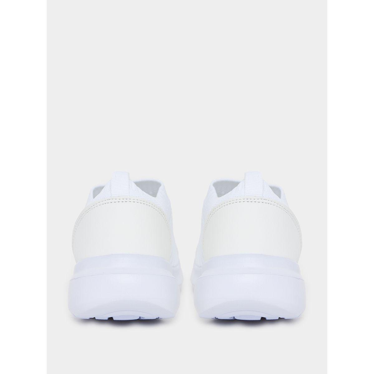 حذاء بتفاصيل شبكية ورباط غلق-sports-women-shoes-image-4
