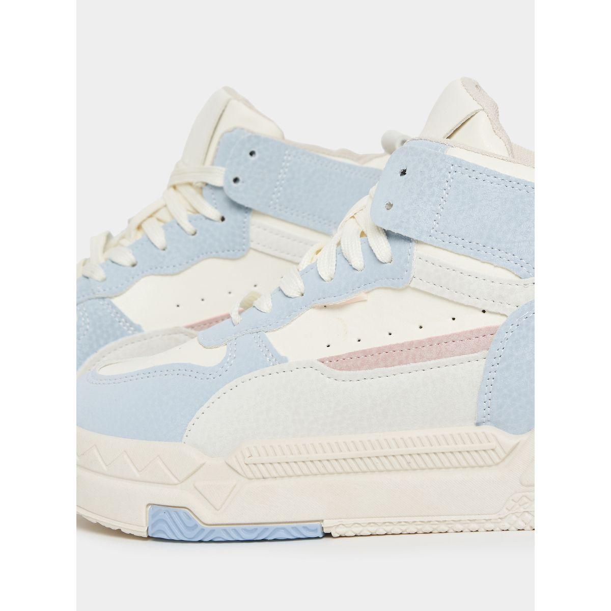 حذاء سنيكرز بتفاصيل مُتباينة-women-shoes-sneakers-image-5