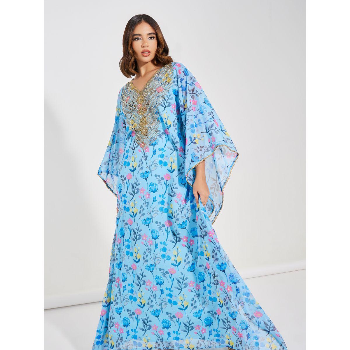قفطان مطبع بزهور مع تداخلات مُطرّزة ماكسيم كرييشن × ستايلي-women-arabicclothing-kaftan-image-2