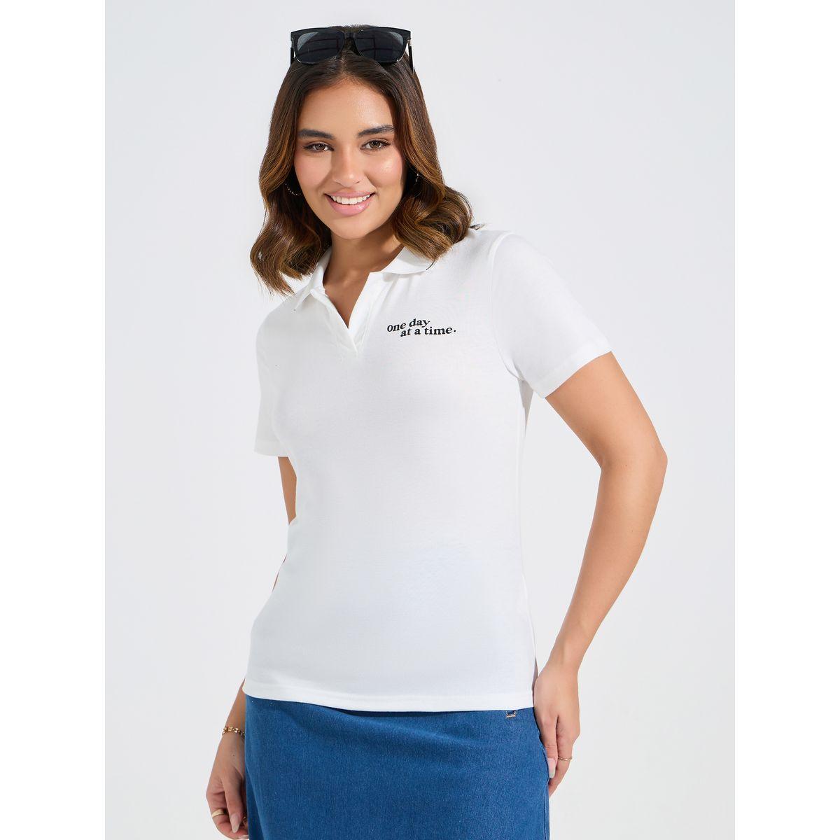 تيشيرت بياقة بولو مطبع بكتابة مع قصة عادية-women-clothing-tshirts-image-3