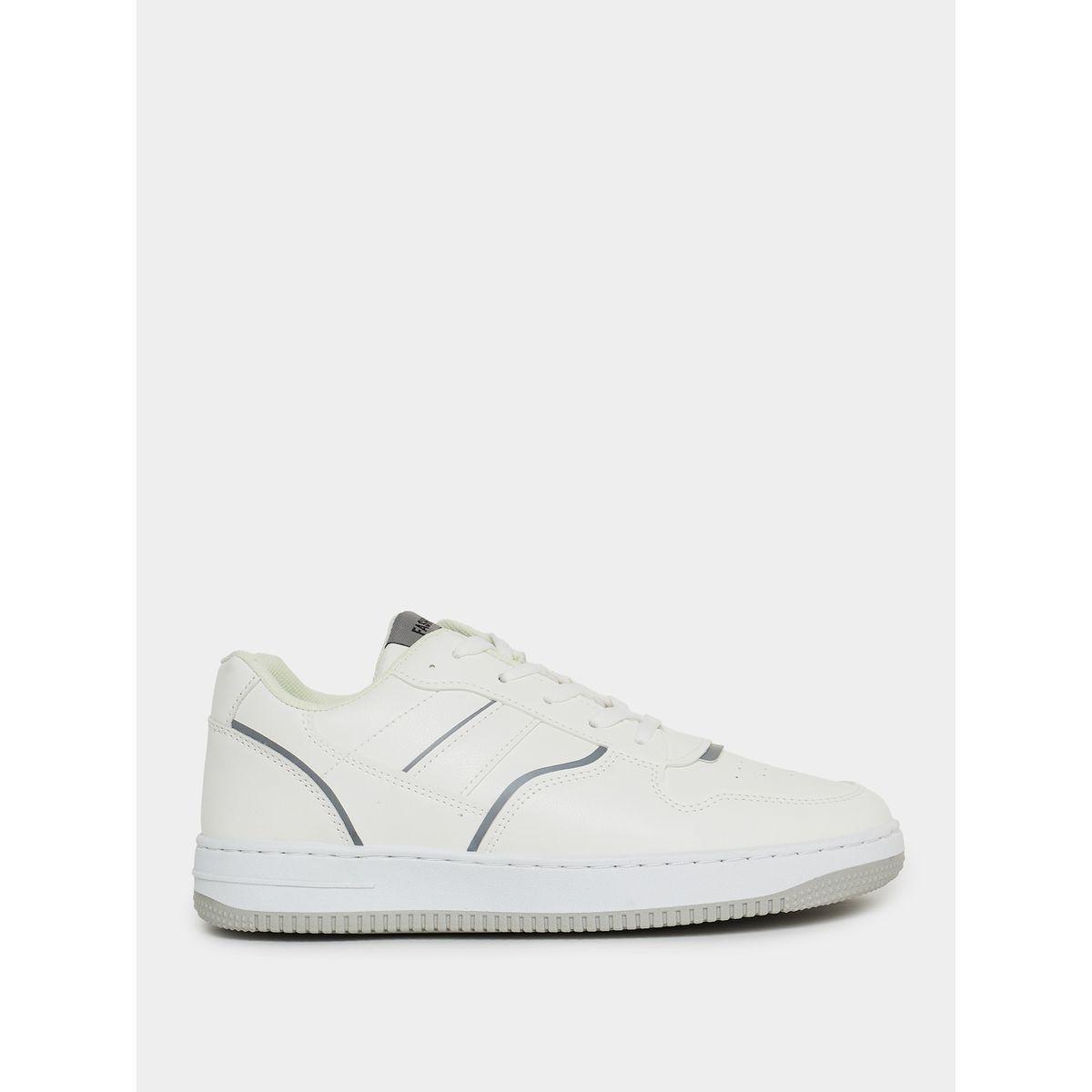 Styli Solid Lace-Up Skate Shoes-men-shoes-sneakers-image-2