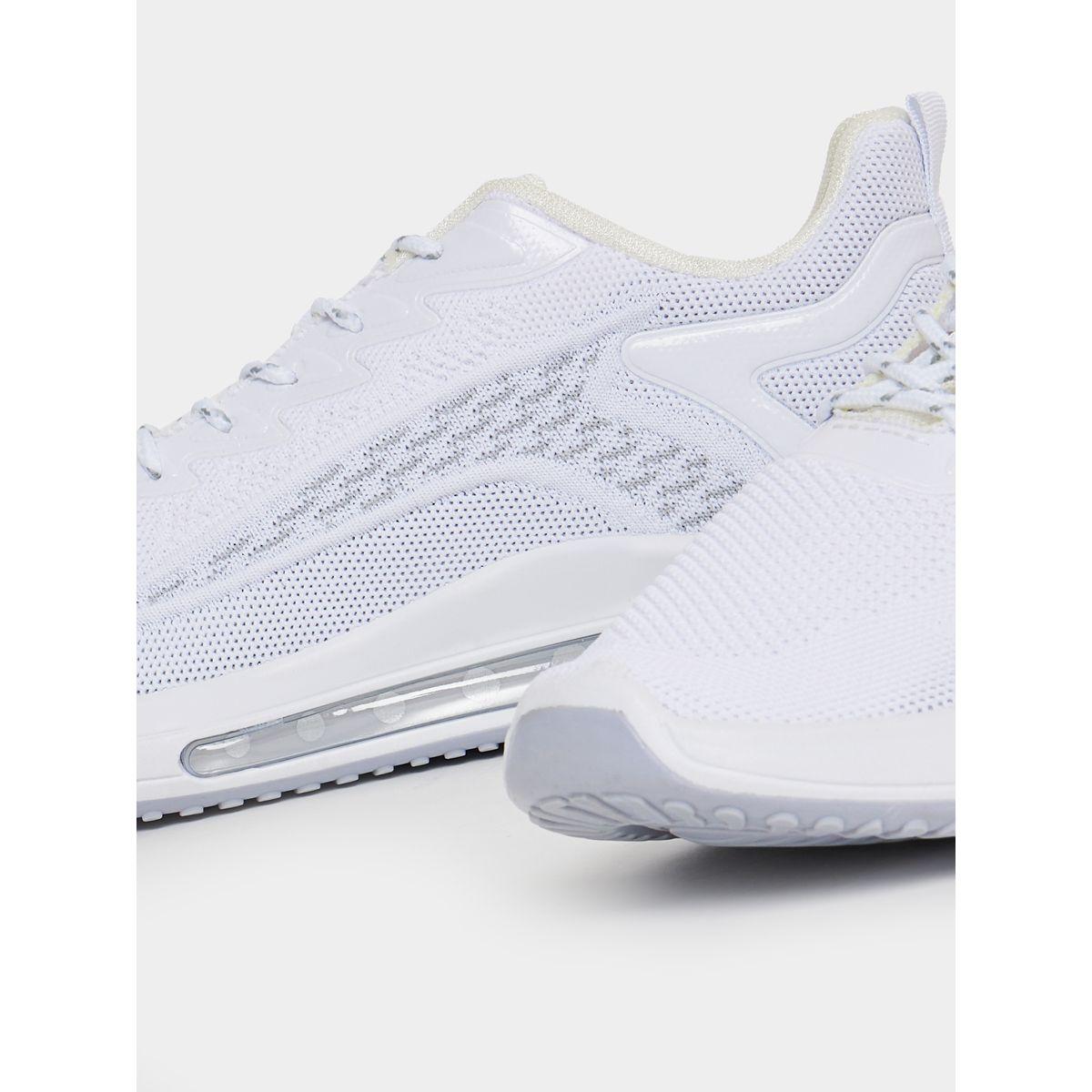 حذاء سنيكرز بكعب شانكي ورباط غلق-men-shoes-sneakers-image-4