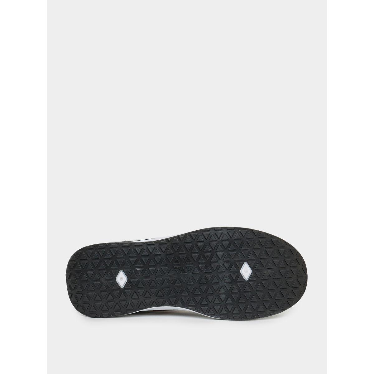 حذاء سنيكرز مزين باشرطة مع رباط غلق-men-shoes-sneakers-image-6