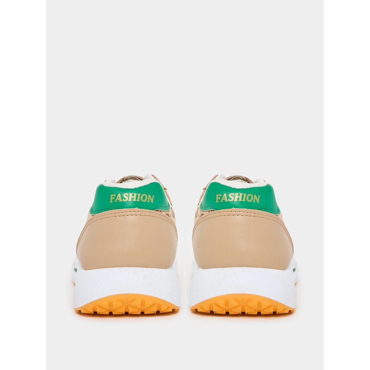 حذاء سنيكرز مزين باشرطة مع رباط غلق-men-shoes-sneakers-image-4
