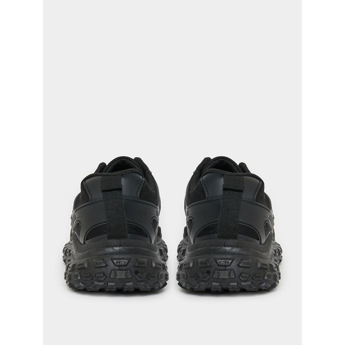 حذاء سنيكرز بتفاصيل بارزة الملمس ورباط غلق-men-shoes-sneakers-image-3
