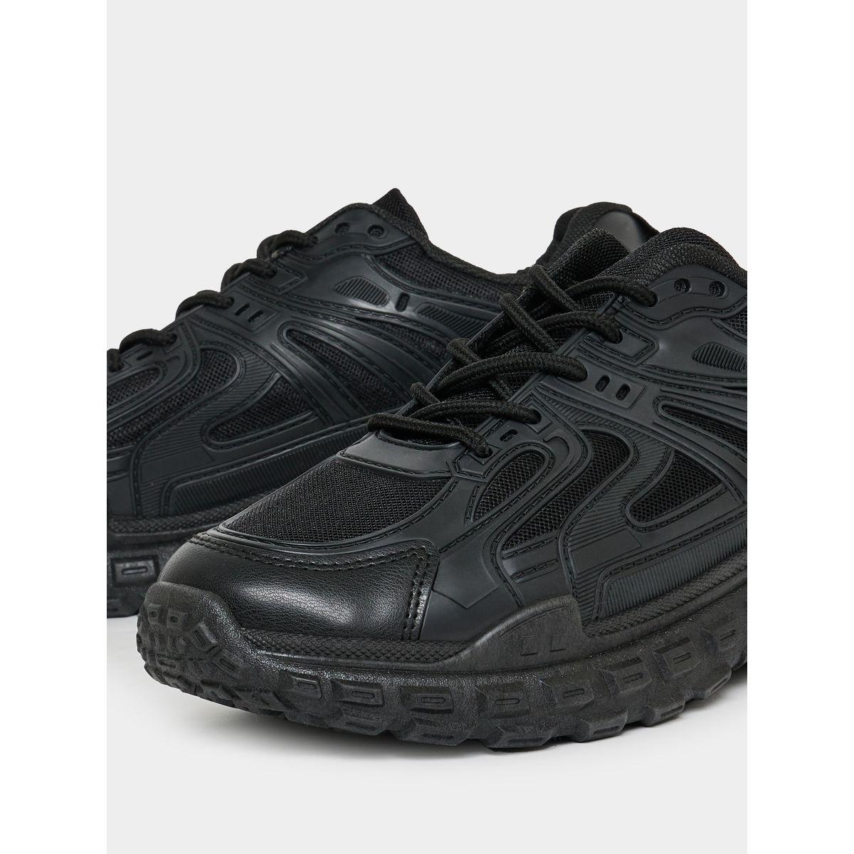 حذاء سنيكرز بتفاصيل بارزة الملمس ورباط غلق-men-shoes-sneakers-image-5