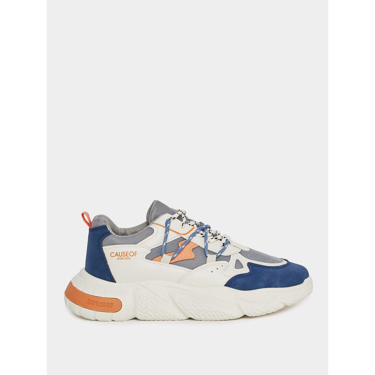 حذاء سنيكرز بتفاصيل مُتباينة مع اربطة-men-shoes-sneakers-image-2