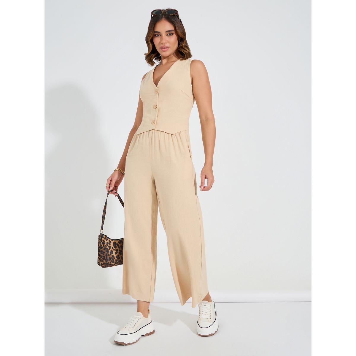 طقم منسق من بنطال بارجل مستقيمة وجيليه سادة-women-clothing-coordsets-image-1