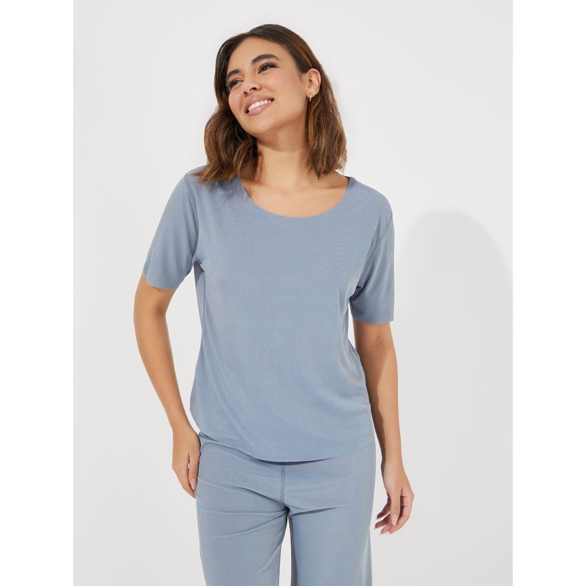 طقم من بنطال بيجاما مع تيشيرت بتفاصيل بارزة الملمس-women-clothing-nightwear-pyjamas-longsets-image-3