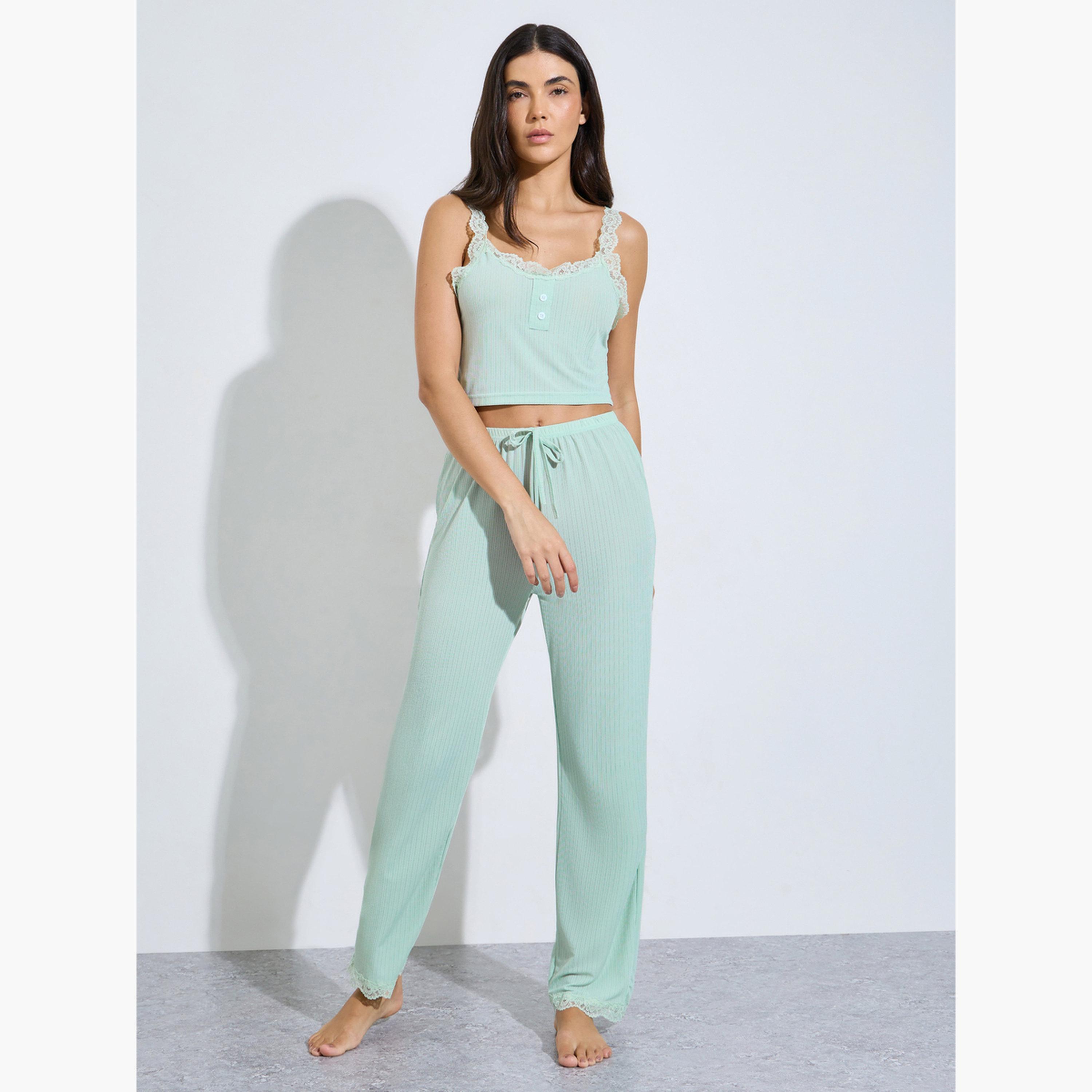طقم بيجاما من بنطال وبلوزة بحمالات وتفاصيل دانتيل-women-clothing-nightwear-pyjamas-longsets-image-1
