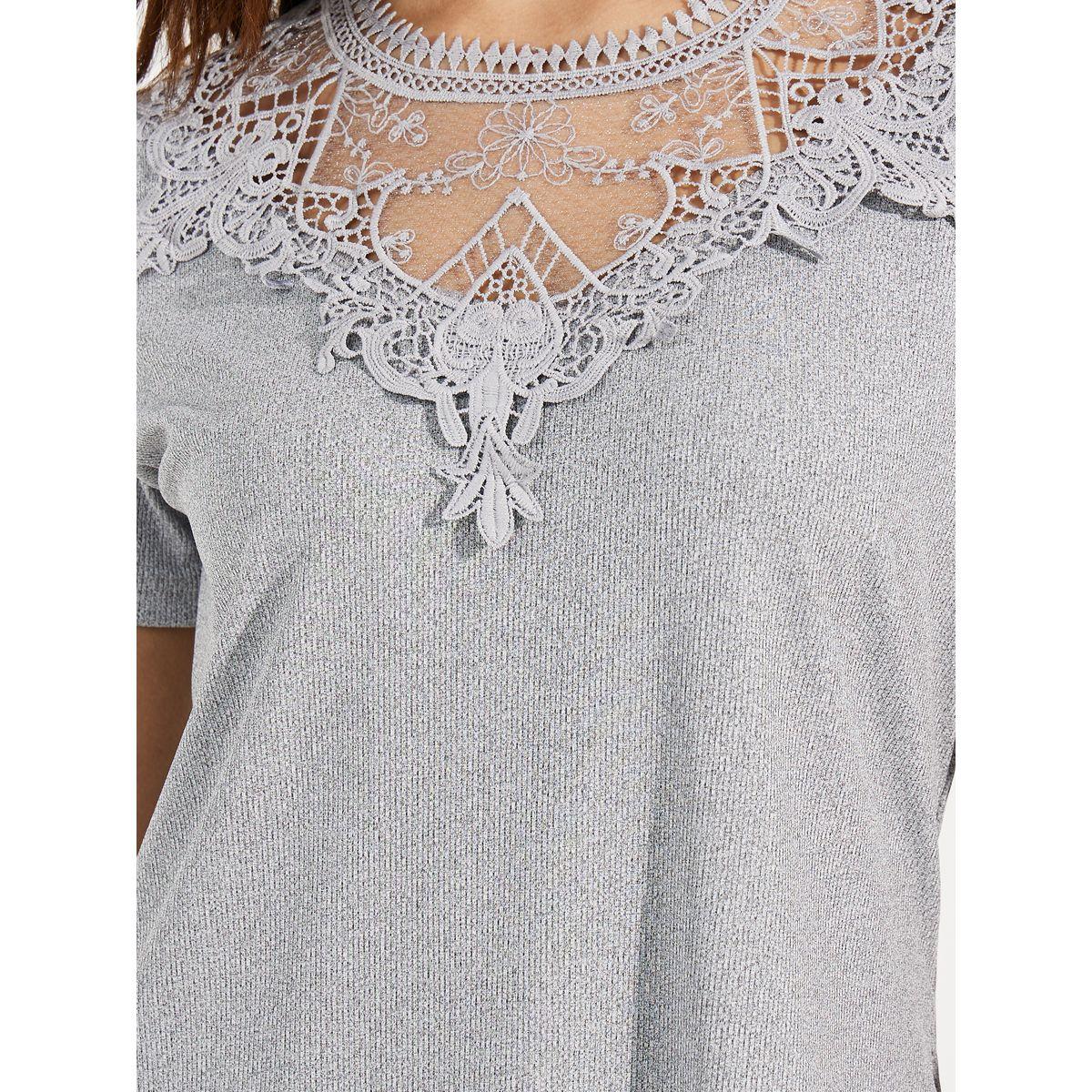 Styli Lace Front Detail Solid Knit Top-women-clothing-shirtsandblouses-blouses-image-3