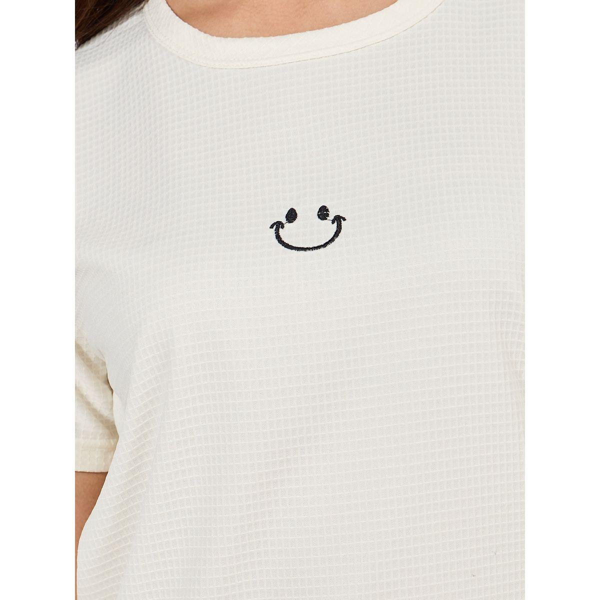 طقم من بنطال بيجاما مع تيشيرت بتفاصيل بارزة الملمس-women-clothing-nightwear-pyjamas-longsets-image-3
