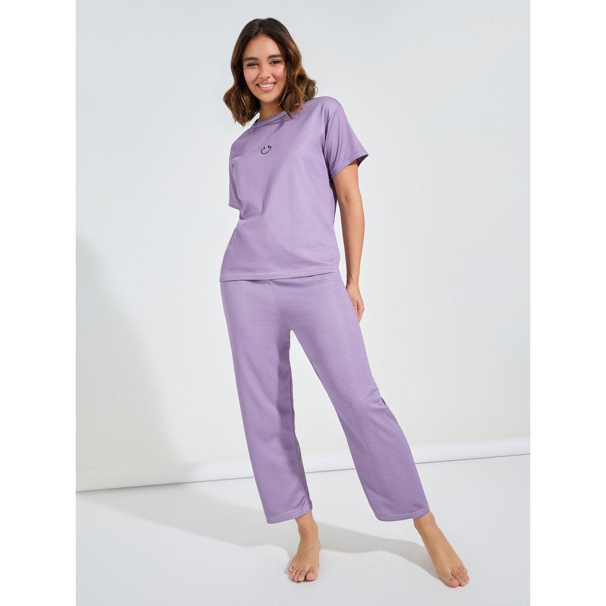 Styli Embroidery Detail Textured T-Shirt & Pyjama Set-women-clothing-nightwear-pyjamas-longsets-image-2