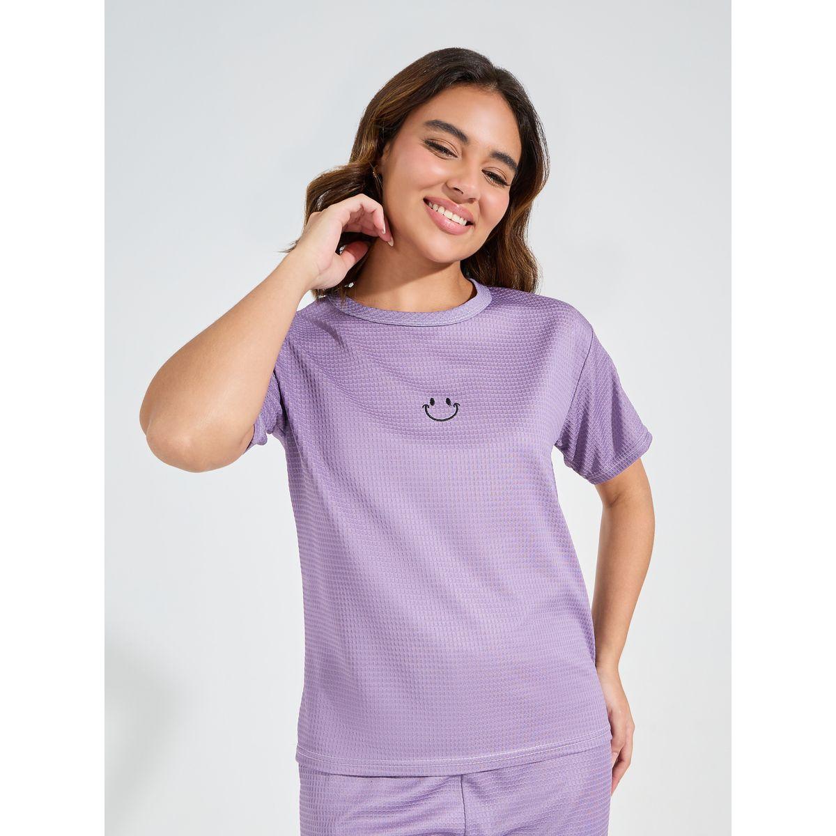 Styli Embroidery Detail Textured T-Shirt & Pyjama Set-women-clothing-nightwear-pyjamas-longsets-image-3