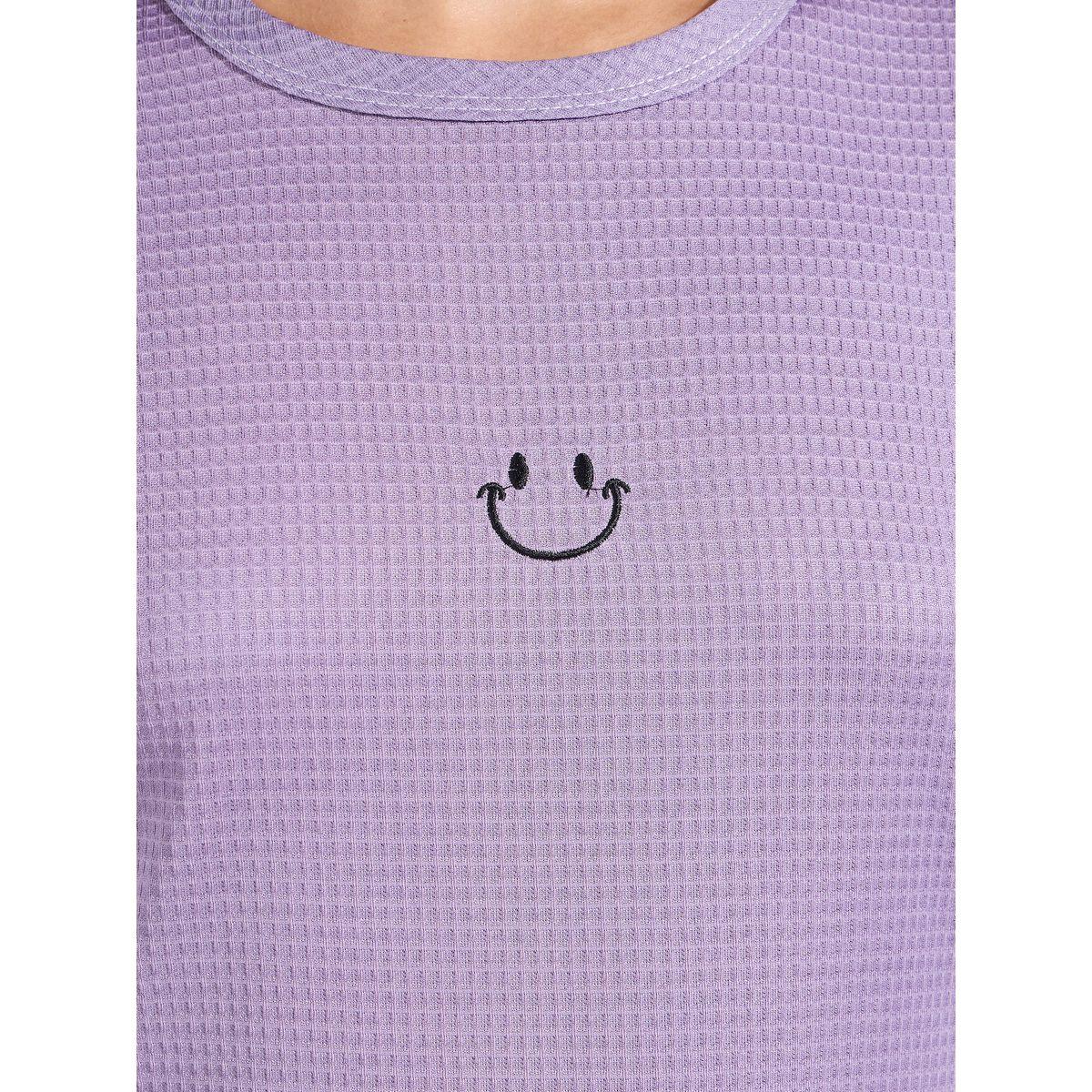 Styli Embroidery Detail Textured T-Shirt & Pyjama Set-women-clothing-nightwear-pyjamas-longsets-image-4