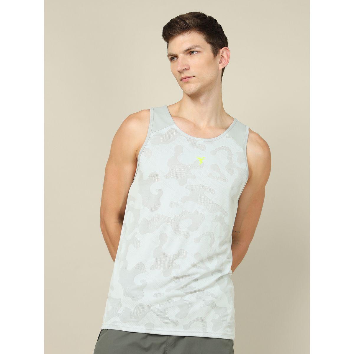 تيشيرت كت بنمط كاموفلاج وياقة سكوب تكنوسبورت × ستايلي-men-clothing-sportswearandactivewear-tshirtsandpolos-image-1