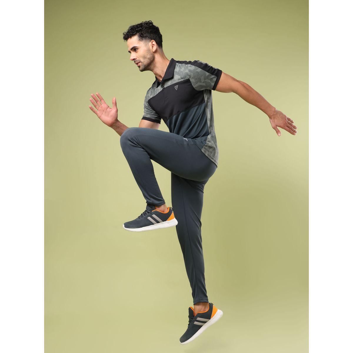 تيشيرت بياقة بولو وقصة سليم فت تكنوسبورت × ستايلي-men-clothing-sportswearandactivewear-tshirtsandpolos-image-4