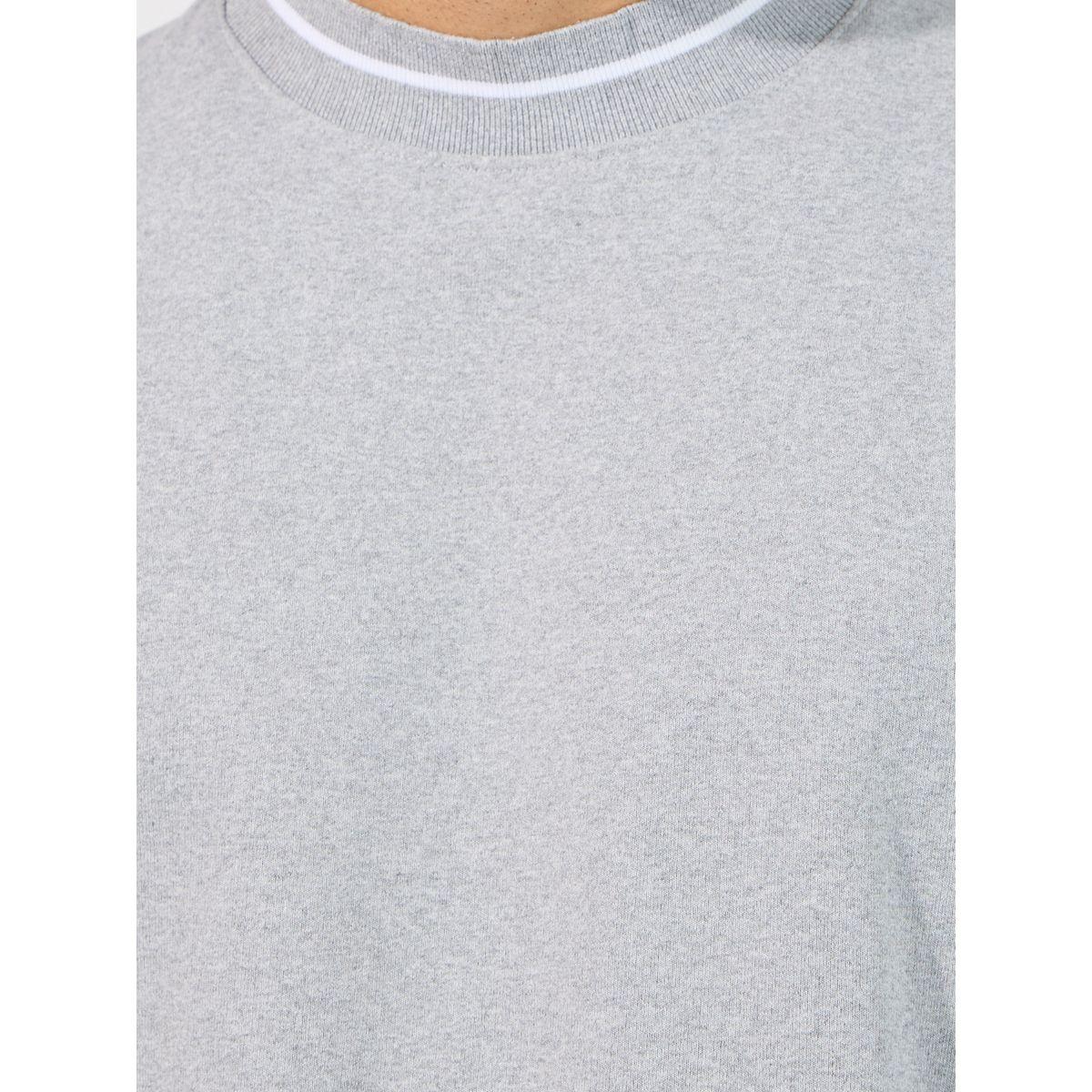 سويت شيرت بقصة مريحة وياقة بتفاصيل مضلعة-men-winterwear-hoodiesandsweatshirts-image-3