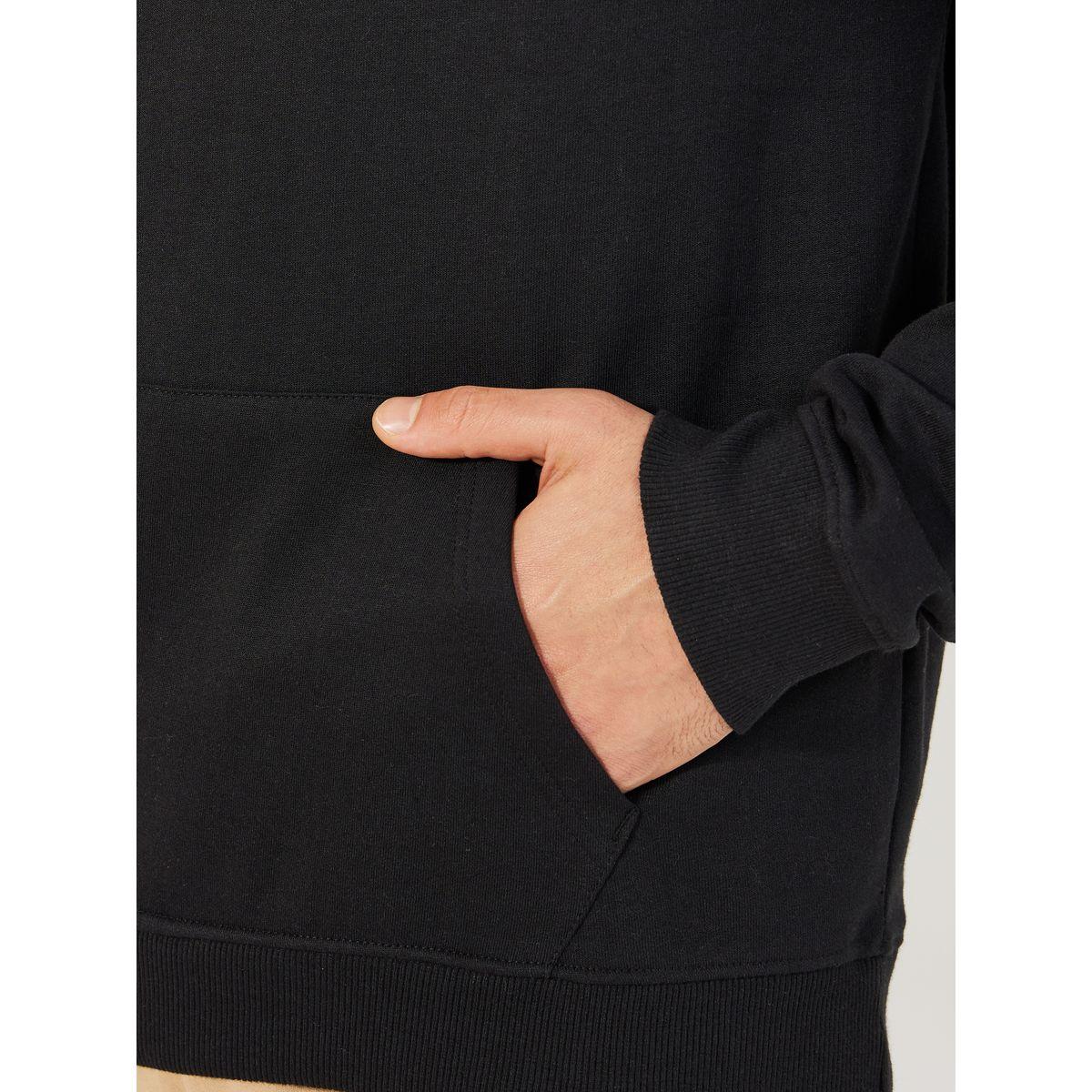 هودي بقصة مريحة وطبعة جرافيك-men-winterwear-hoodiesandsweatshirts-image-4