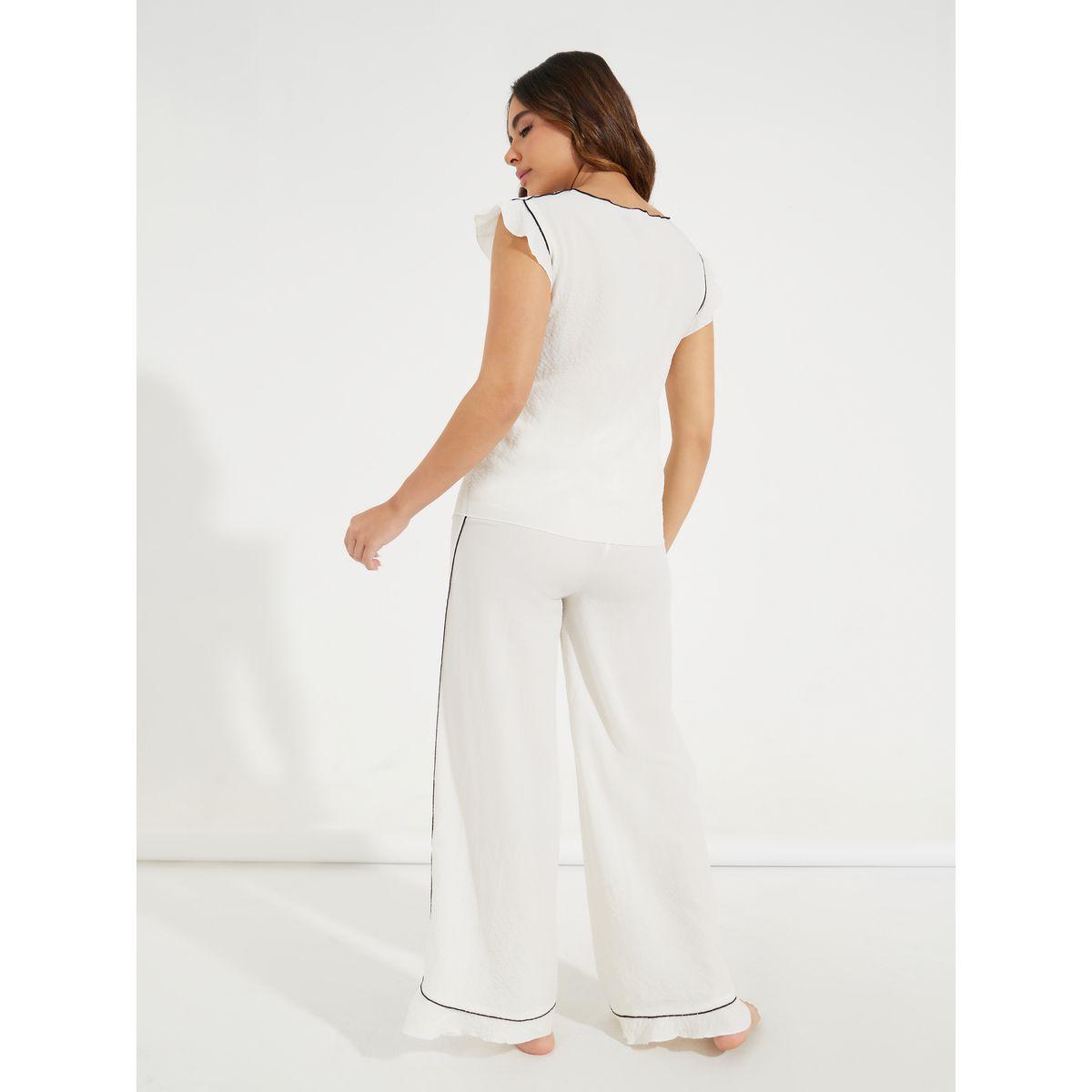 Styli Unwind Contrast Edge Ruffle Hem Textured T-Shirt & Pyjama Set-women-clothing-nightwear-pyjamas-longsets-image-5