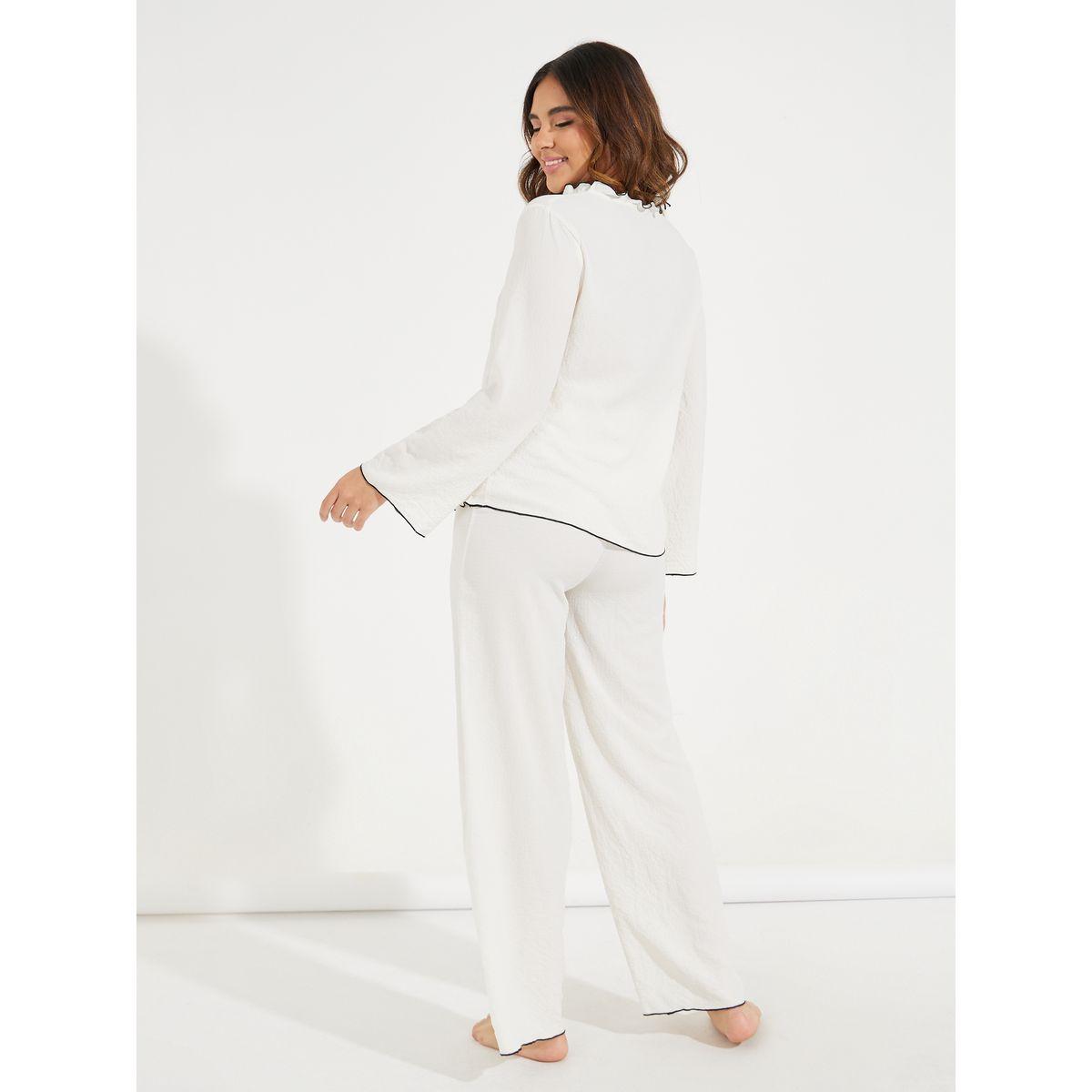 طقم من بنطال بيجاما مع بلوزة بحافة كشكش-women-clothing-nightwear-pyjamas-longsets-image-4
