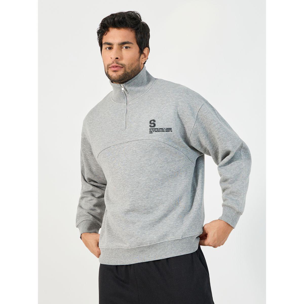 سويت شيرت بياقة عالية وقصة بوكسي-men-winterwear-hoodiesandsweatshirts-image-1
