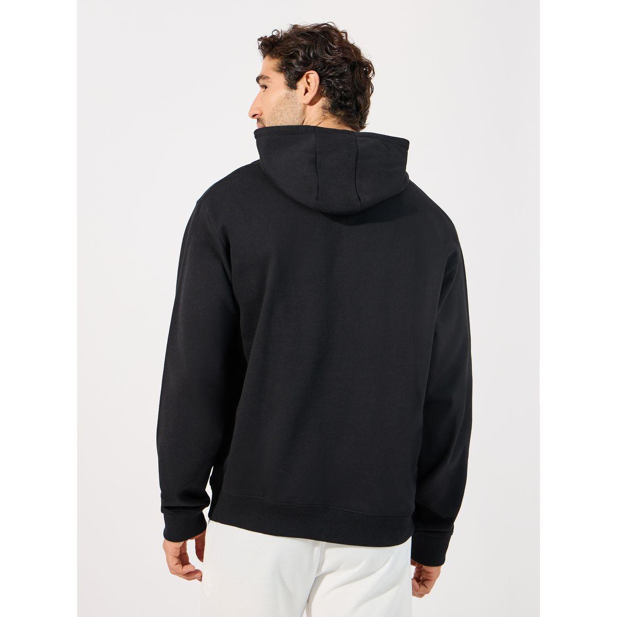 هودي بقصة مريحة مع طبعة صغيرة-men-winterwear-hoodiesandsweatshirts-image-4