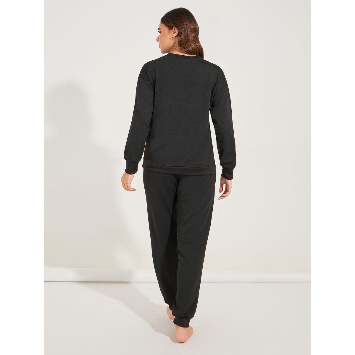 مجموعة من جوغر مع سويت شيرت مطبع بكتابة-women-clothing-coordsets-image-6