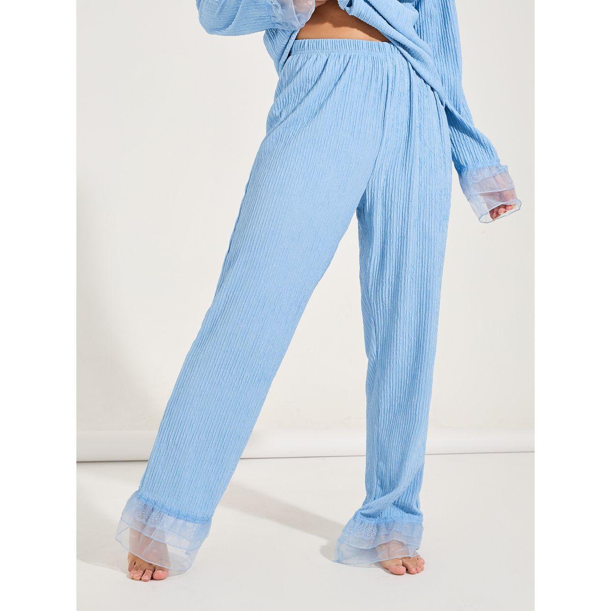 طقم من بنطال بيجاما مع بلوزة بتفاصيل دانتيل وكشكش-women-clothing-nightwear-pyjamas-longsets-image-5