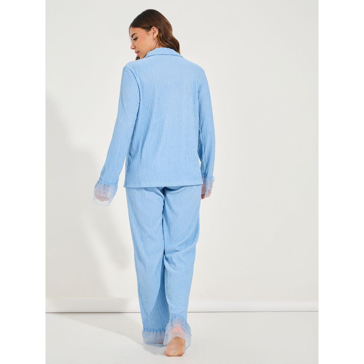 طقم من بنطال بيجاما مع بلوزة بتفاصيل دانتيل وكشكش-women-clothing-nightwear-pyjamas-longsets-image-6