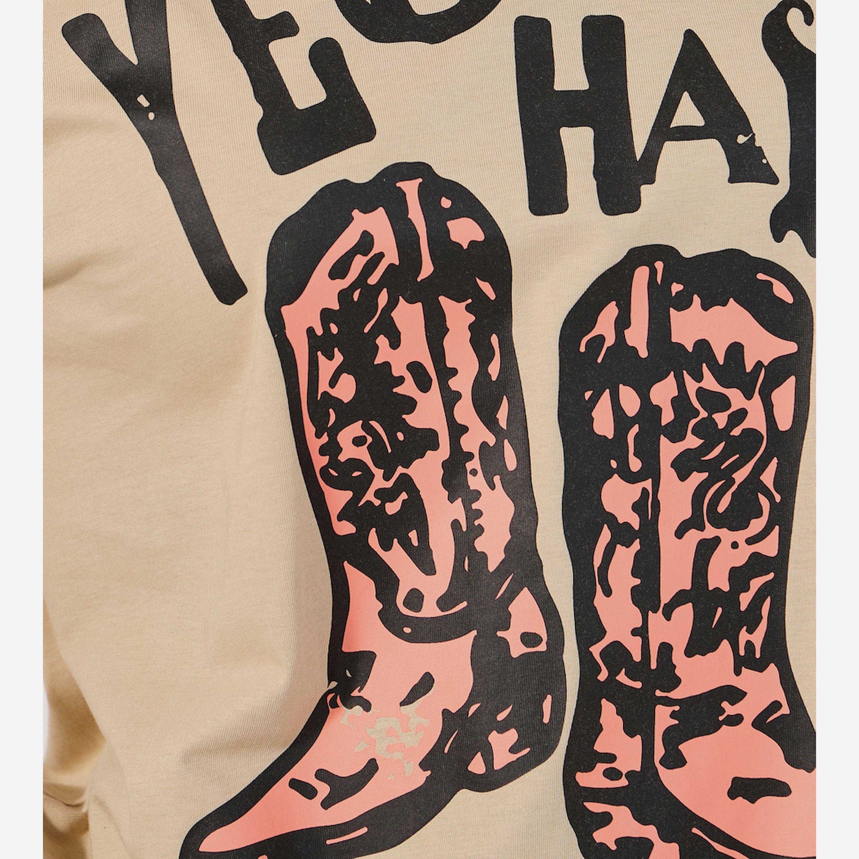 ستايلي - تي شيرت كبير الحجم بطبعة بوتس-women-clothing-tshirts-image-3