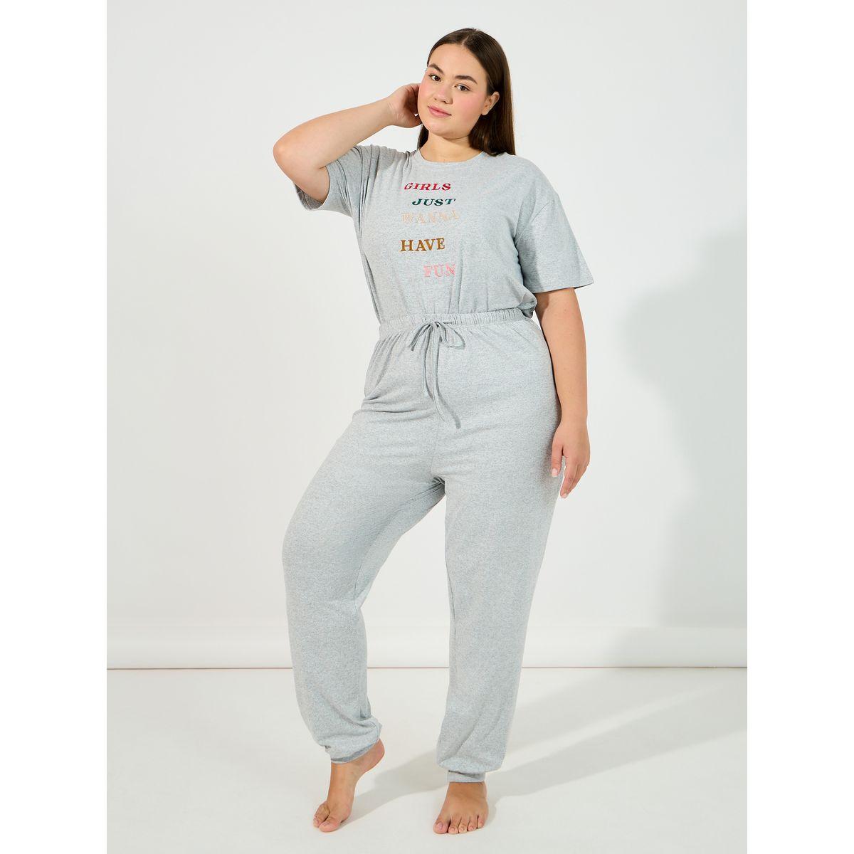 Styli Unwind Plus Size Embroidered Slogan T-Shirt & Cuffed Pyjama Set-women-clothing-nightwear-pyjamas-longsets-image-7